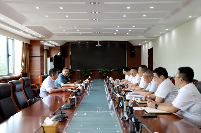 建工控股黨委委員、總會計(jì)師王淑德赴公司調(diào)研 - 副本